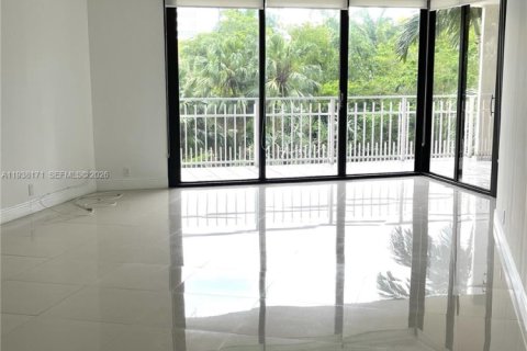 Copropriété à louer à Miami, Floride: 2 chambres, 142.6 m2 № 1998135 - photo 11