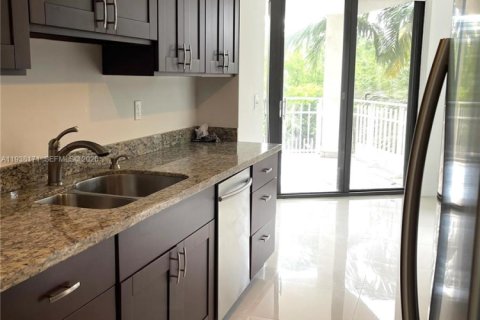 Copropriété à louer à Miami, Floride: 2 chambres, 142.6 m2 № 1998135 - photo 9