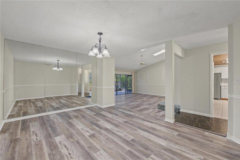 Villa ou maison à louer à Palm Harbor, Floride: 3 chambres, 195.84 m2 № 2418872 - photo 17