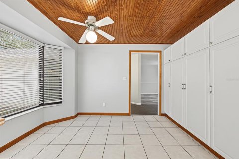 Villa ou maison à louer à Palm Harbor, Floride: 3 chambres, 195.84 m2 № 2418872 - photo 8