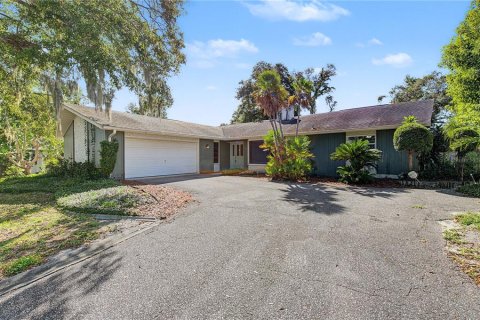 Villa ou maison à Palm Harbor, Floride 3 chambres, 195.84 m2 № 2418872