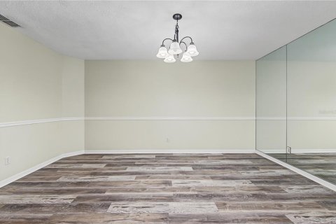 Villa ou maison à louer à Palm Harbor, Floride: 3 chambres, 195.84 m2 № 2418872 - photo 18
