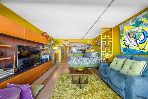 Купить кондоминиум в Клируотер, Флорида 3 комнаты, 58.06м2, № 1526764 - фото 24