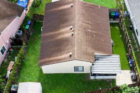 Villa ou maison à vendre à Miramar, Floride: 3 chambres, 95.6 m2 № 1923387 - photo 27