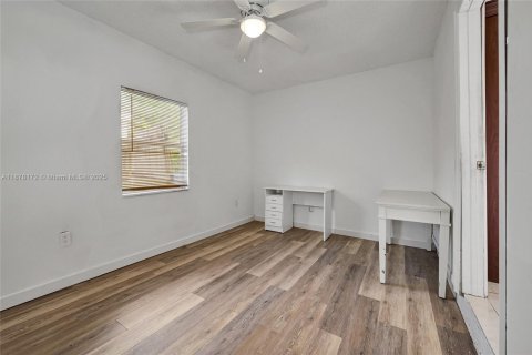 Villa ou maison à vendre à Miramar, Floride: 3 chambres, 95.6 m2 № 1923387 - photo 8