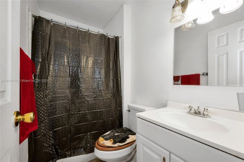 Villa ou maison à vendre à Miramar, Floride: 3 chambres, 95.6 m2 № 1923387 - photo 18