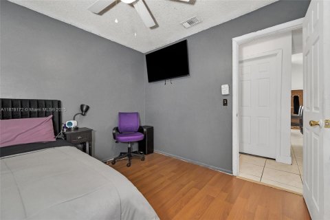 Villa ou maison à vendre à Miramar, Floride: 3 chambres, 95.6 m2 № 1923387 - photo 16