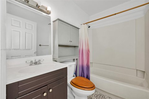 Villa ou maison à vendre à Miramar, Floride: 3 chambres, 95.6 m2 № 1923387 - photo 14