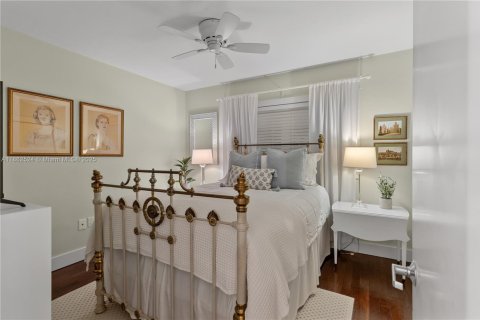 Casa en venta en Palmetto Bay, Florida, 5 dormitorios, 266.26 m2 № 1895307 - foto 27