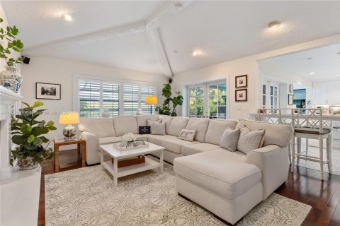 Casa en venta en Palmetto Bay, Florida, 5 dormitorios, 266.26 m2 № 1895307 - foto 17