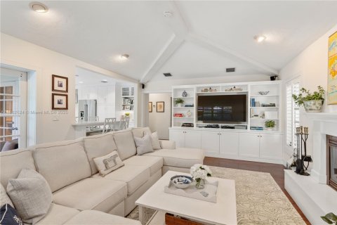 Casa en venta en Palmetto Bay, Florida, 5 dormitorios, 266.26 m2 № 1895307 - foto 19