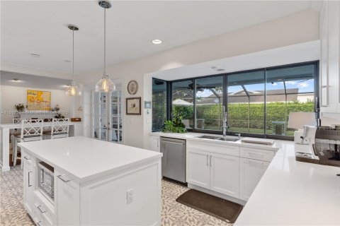 Casa en venta en Palmetto Bay, Florida, 5 dormitorios, 266.26 m2 № 1895307 - foto 12
