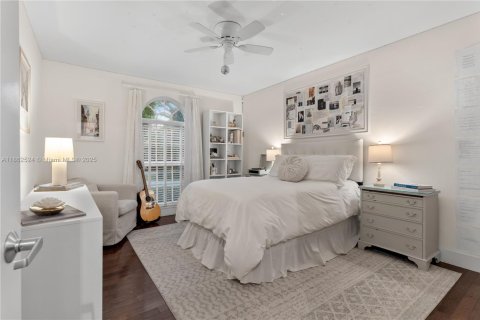 Casa en venta en Palmetto Bay, Florida, 5 dormitorios, 266.26 m2 № 1895307 - foto 29