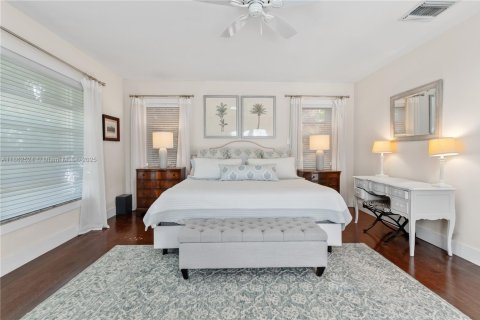 Casa en venta en Palmetto Bay, Florida, 5 dormitorios, 266.26 m2 № 1895307 - foto 23