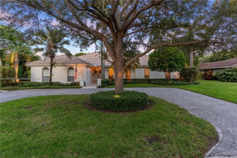 Casa en venta en Palmetto Bay, Florida, 5 dormitorios, 266.26 m2 № 1895307 - foto 2