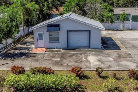 Propiedad comercial en venta en Clearwater, Florida, 419.92 m2 № 2430806 - foto 2