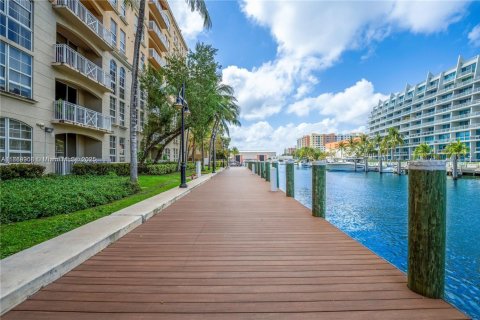 Copropriété à louer à Aventura, Floride: 3 chambres, 126.81 m2 № 1939241 - photo 3