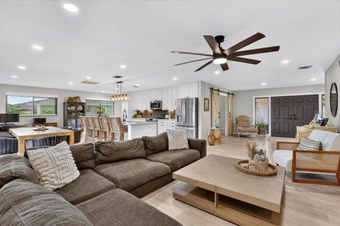 Villa ou maison à vendre à Bradenton, Floride: 3 chambres, 199.28 m2 № 2306238 - photo 8