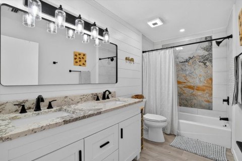 Villa ou maison à vendre à Bradenton, Floride: 3 chambres, 199.28 m2 № 2306238 - photo 25