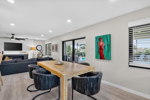Villa ou maison à vendre à Bradenton, Floride: 3 chambres, 199.28 m2 № 2306238 - photo 18