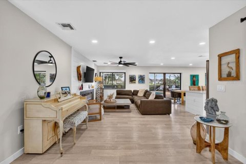 Villa ou maison à vendre à Bradenton, Floride: 3 chambres, 199.28 m2 № 2306238 - photo 7