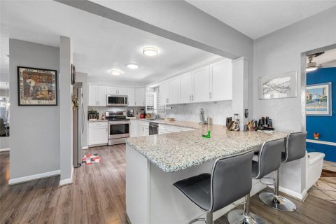 Villa ou maison à vendre à Saint Petersburg, Floride: 2 chambres, 102.19 m2 № 1675527 - photo 13