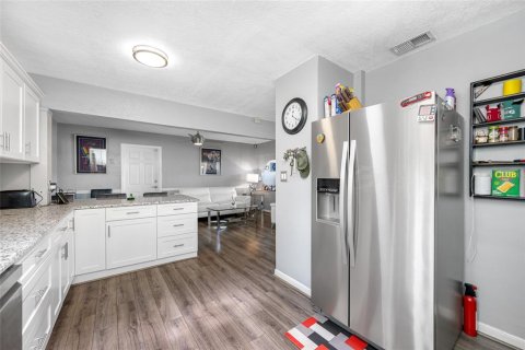 Villa ou maison à vendre à Saint Petersburg, Floride: 2 chambres, 102.19 m2 № 1675527 - photo 25