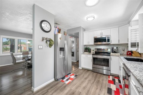 Villa ou maison à vendre à Saint Petersburg, Floride: 2 chambres, 102.19 m2 № 1675527 - photo 22