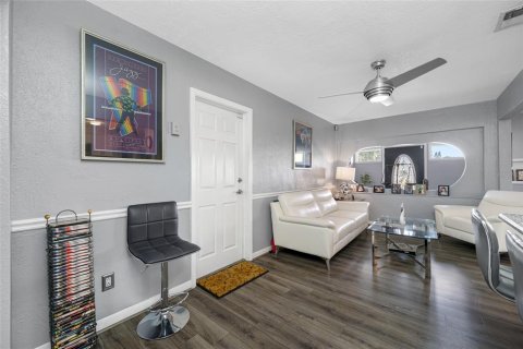 Villa ou maison à vendre à Saint Petersburg, Floride: 2 chambres, 102.19 m2 № 1675527 - photo 6