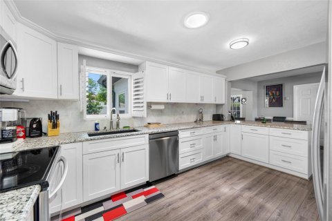 Villa ou maison à vendre à Saint Petersburg, Floride: 2 chambres, 102.19 m2 № 1675527 - photo 23