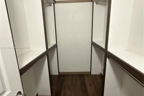 Touwnhouse à louer à Homestead, Floride: 4 chambres, 171.87 m2 № 1969268 - photo 21