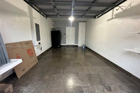 Touwnhouse à louer à Homestead, Floride: 4 chambres, 171.87 m2 № 1969268 - photo 5