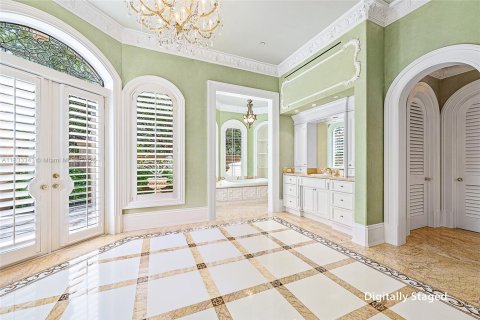 Casa en venta en Jupiter, Florida, 9 dormitorios, 2259.38 m2 № 1935649 - foto 20