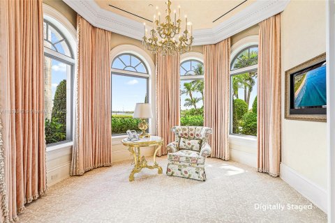 Casa en venta en Jupiter, Florida, 9 dormitorios, 2259.38 m2 № 1935649 - foto 18
