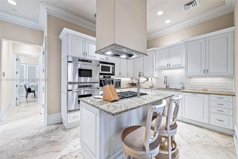 Casa en venta en Jupiter, Florida, 9 dormitorios, 2259.38 m2 № 1935649 - foto 22