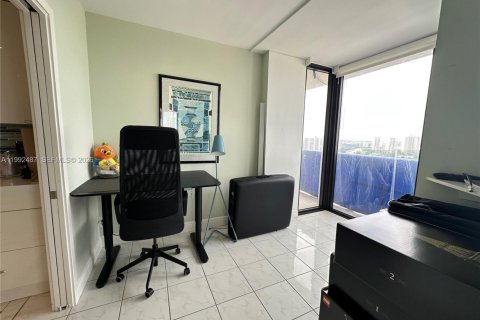 Condominio en venta en Aventura, Florida, 3 dormitorios, 169.55 m2 № 2062712 - foto 16