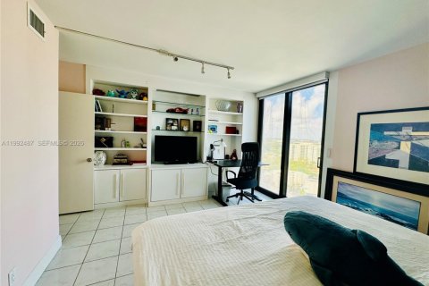 Condominio en venta en Aventura, Florida, 3 dormitorios, 169.55 m2 № 2062712 - foto 14