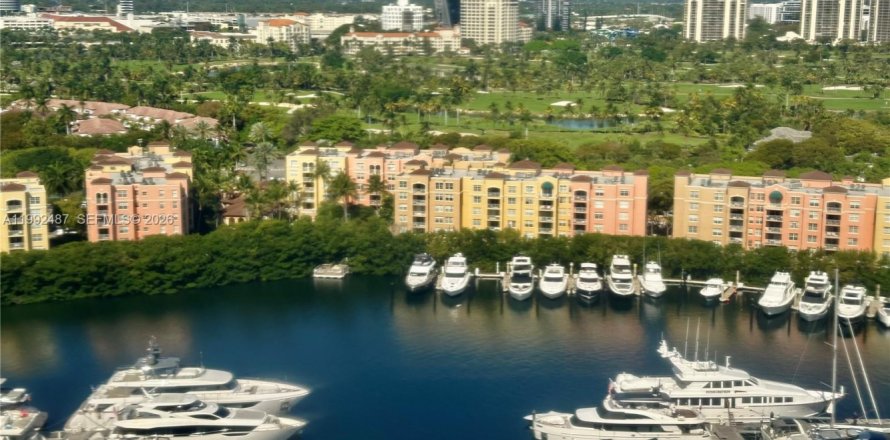 Condominio en Aventura, Florida, 3 dormitorios  № 2062712
