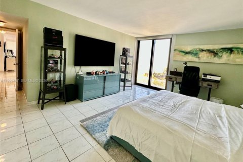 Condominio en venta en Aventura, Florida, 3 dormitorios, 169.55 m2 № 2062712 - foto 9