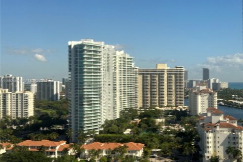 Condominio en venta en Aventura, Florida, 3 dormitorios, 169.55 m2 № 2062712 - foto 17