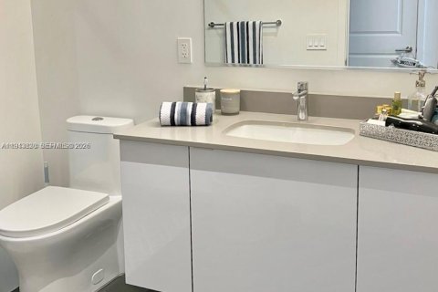 Copropriété à louer à Miami, Floride: 54.63 m2 № 2000611 - photo 2