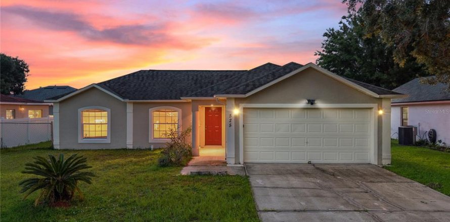 Casa en Poinciana, Florida 3 dormitorios, 133.59 m2 № 2383349