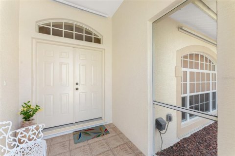 House in Punta Gorda, Florida 3 bedrooms, 174.01 sq.m. № 1214372 - photo 6