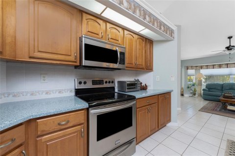 House in Punta Gorda, Florida 3 bedrooms, 174.01 sq.m. № 1214372 - photo 21