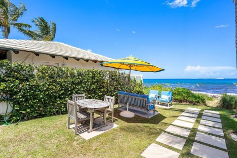House in Palm Beach, Florida 7 bedrooms, 523.69 sq.m. № 2261886 - photo 10