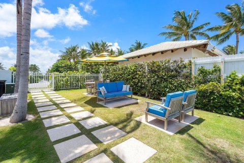 House in Palm Beach, Florida 7 bedrooms, 523.69 sq.m. № 2261886 - photo 11