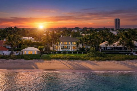 House in Palm Beach, Florida 7 bedrooms, 523.69 sq.m. № 2261886 - photo 4