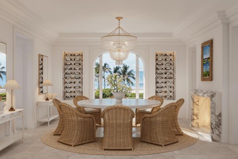 House in Palm Beach, Florida 7 bedrooms, 523.69 sq.m. № 2261886 - photo 13