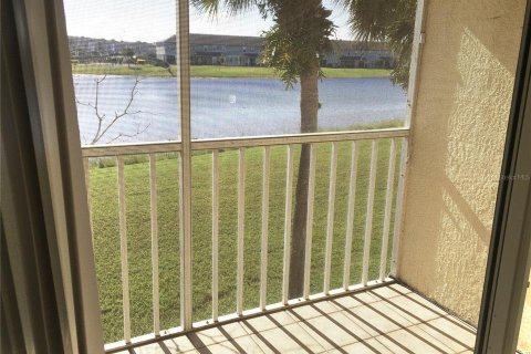 Copropriété à louer à Orlando, Floride: 2 chambres, 94.11 m2 № 2424412 - photo 4