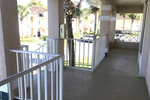 Copropriété à louer à Orlando, Floride: 2 chambres, 94.11 m2 № 2424412 - photo 3